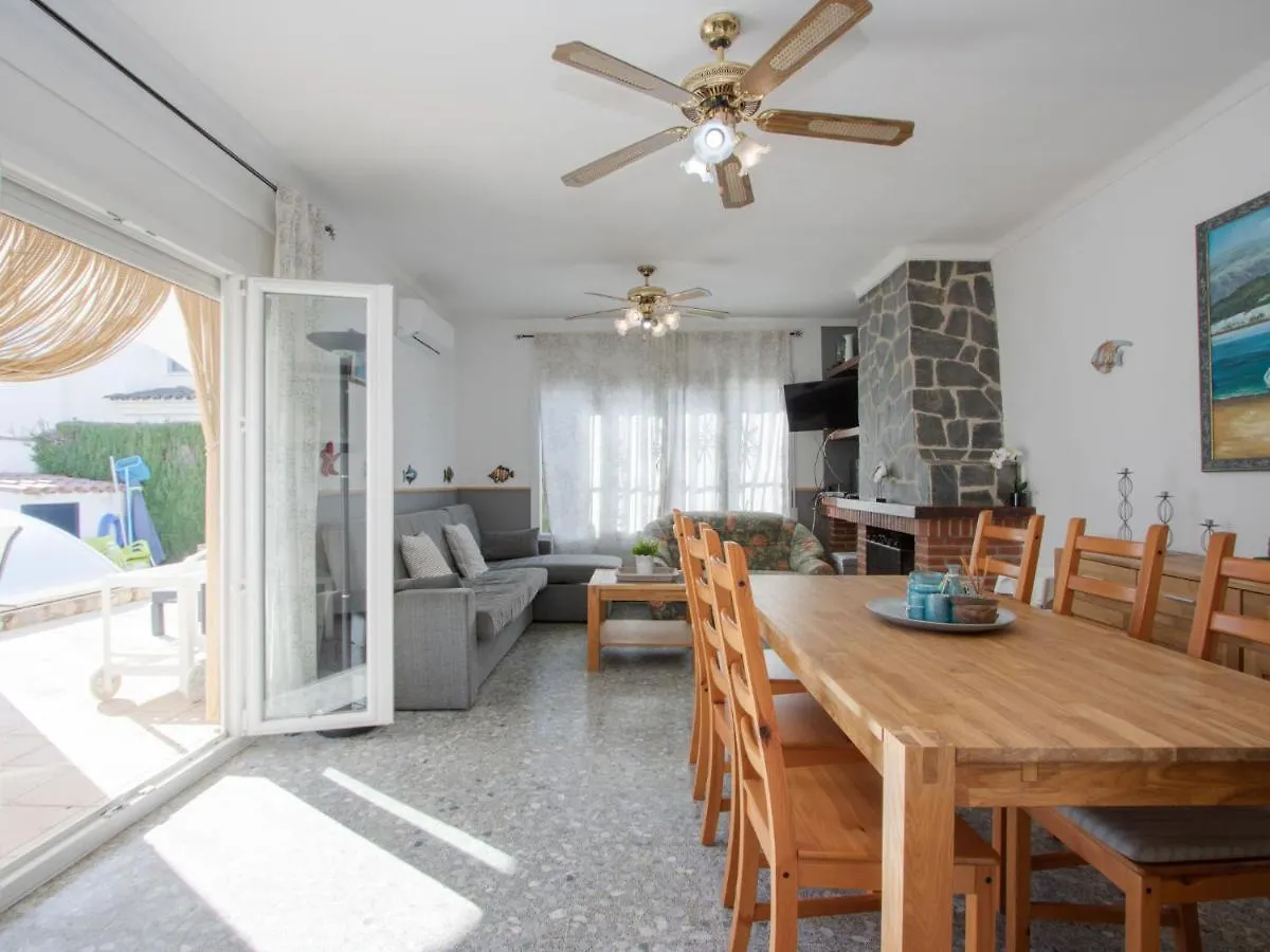 Holiday Home Erbanozi By Interhome Empuriabrava